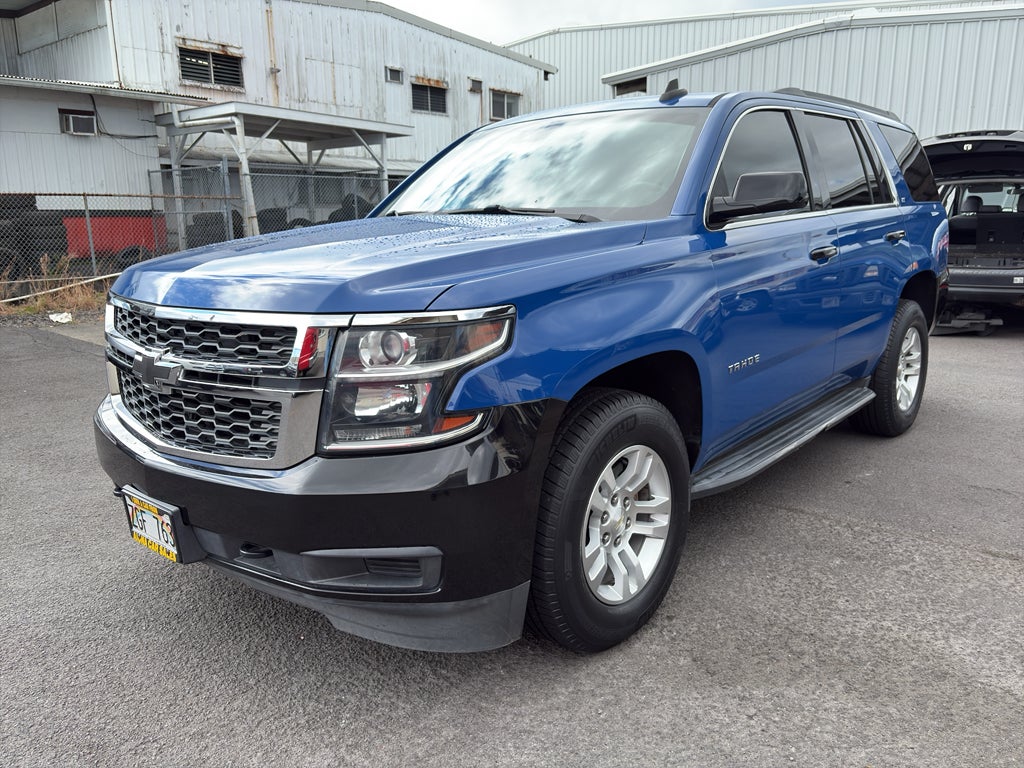 2018 Chevrolet Tahoe LT in Seo: Special Primary Color — front three-quarter view