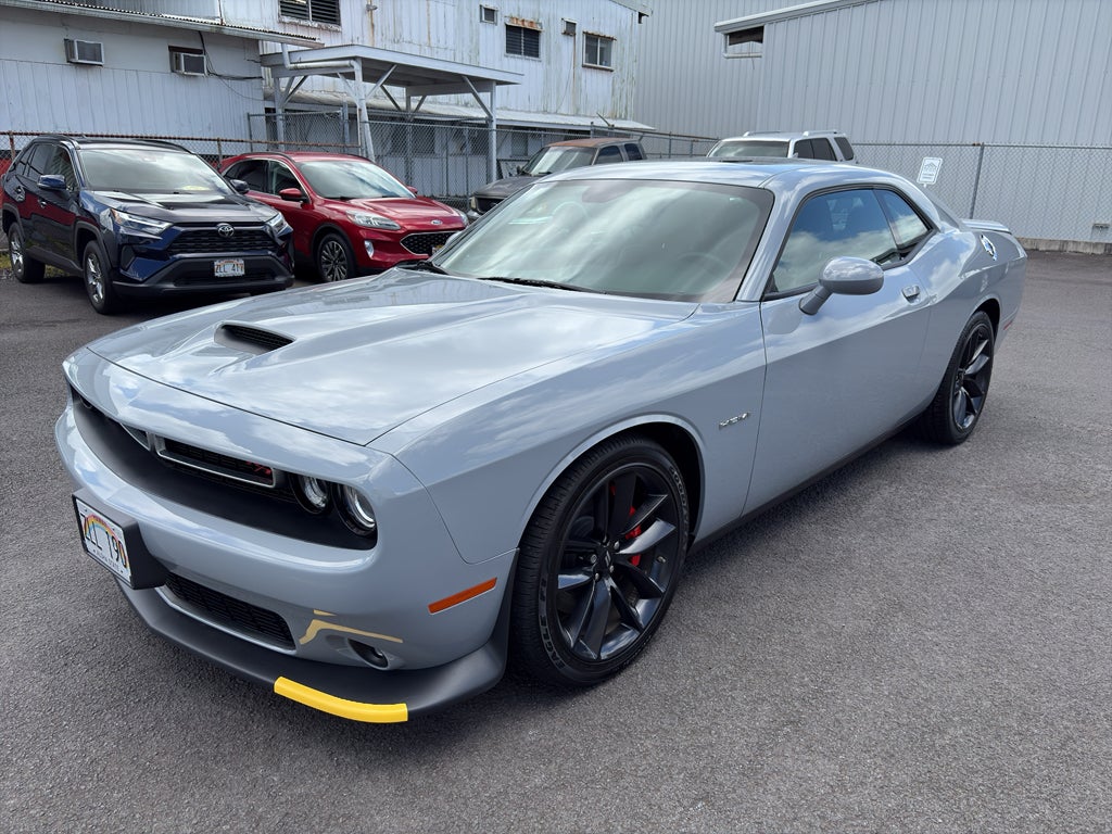 2022 Dodge Challenger R/T in Smoke Show — front three-quarter view