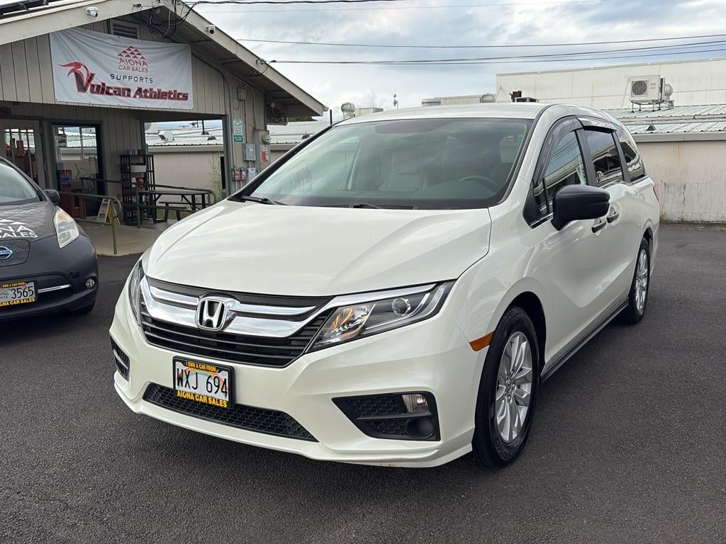 2019 Honda Odyssey LX in White Diamond Pearl — front three-quarter view