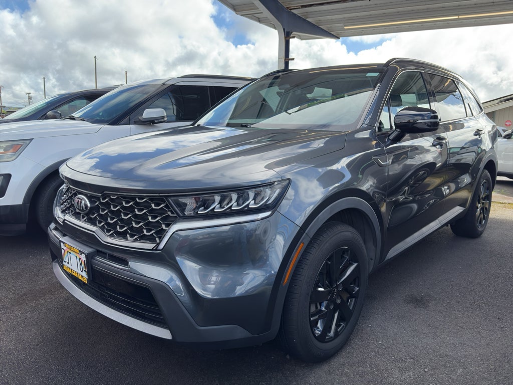 2021 Kia Sorento S in Gravity Grey — front three-quarter view